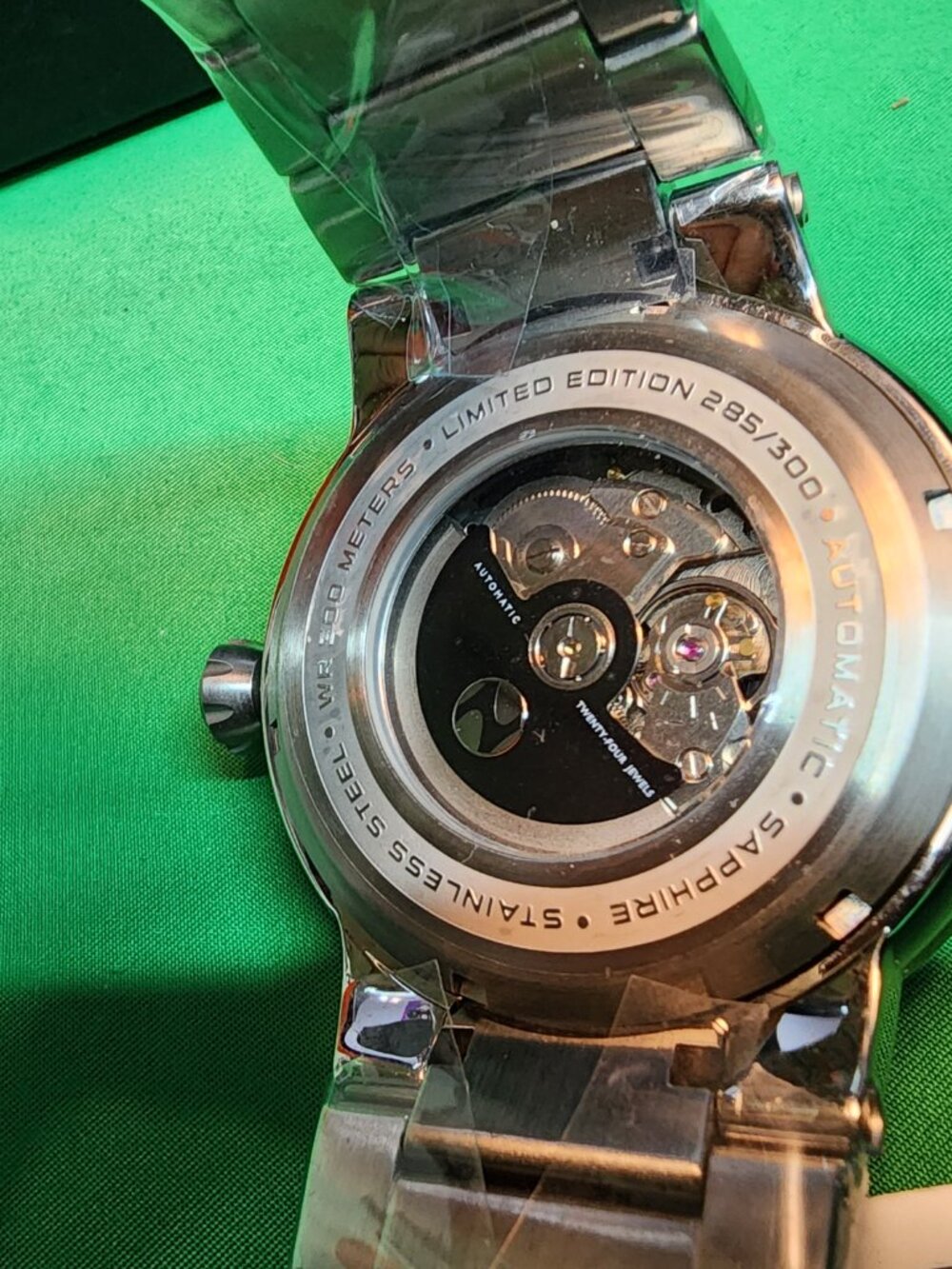 NIB Nubeo Submersible Limited Edition Diver Watch - Picture 8 of 11